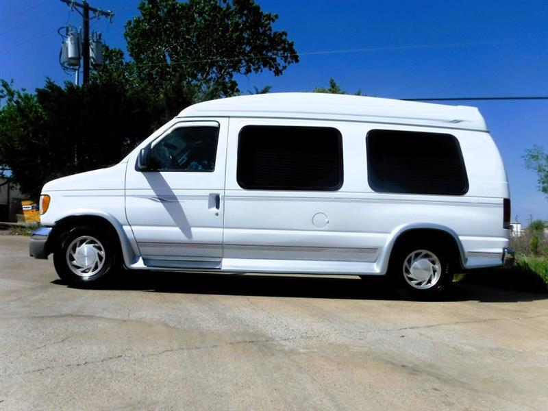 Ford Econoline E150 2002