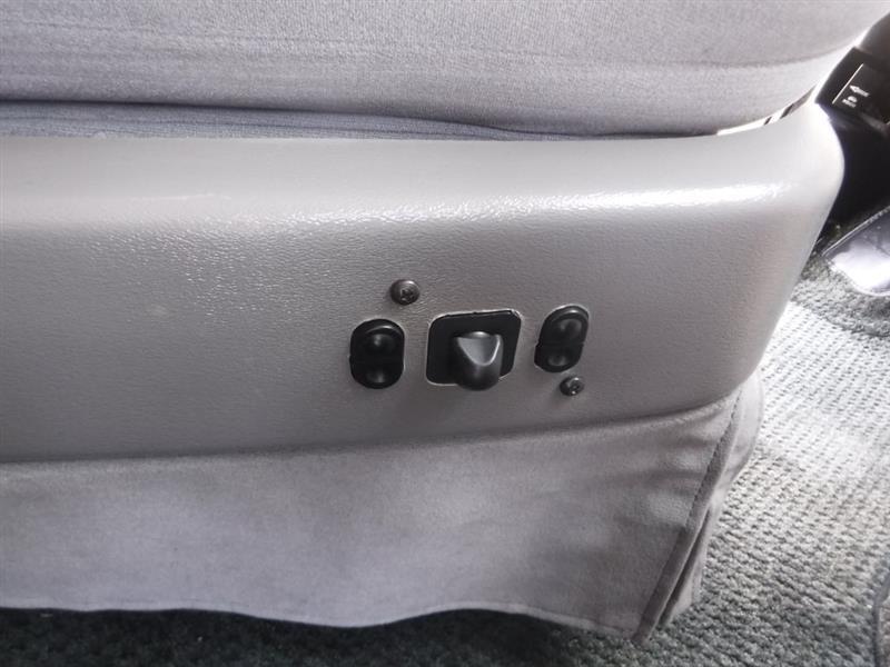 Ford Econoline E150 2002