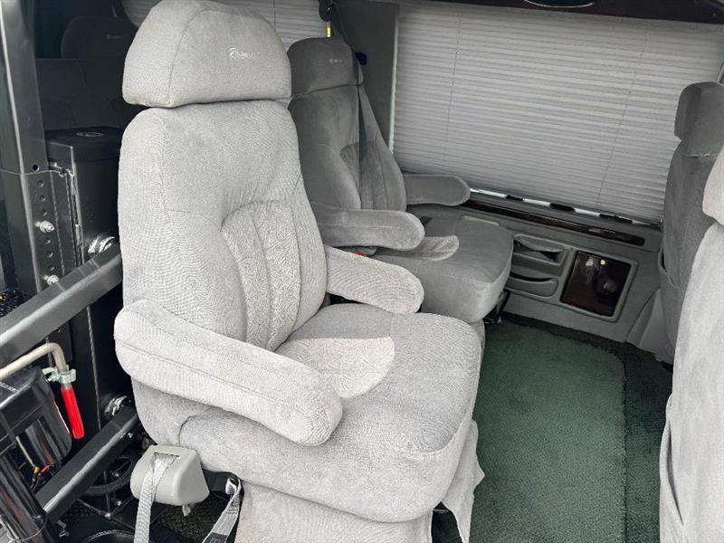 Ford Econoline E150 2002