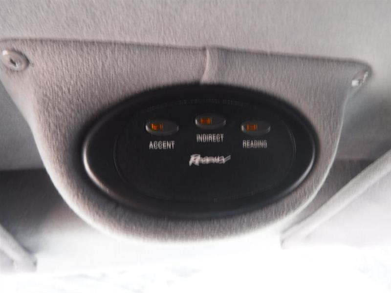 Ford Econoline E150 2002