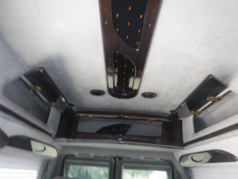 Ford Econoline E150 2002