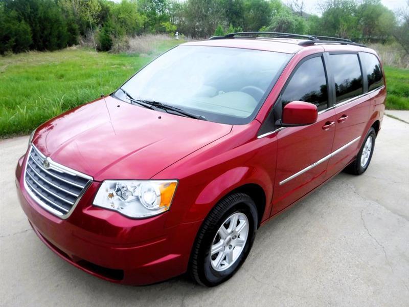 Chrysler Town & Country Touring 2010