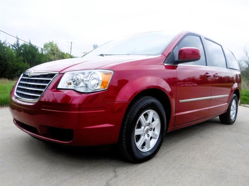 Chrysler Town & Country Touring 2010