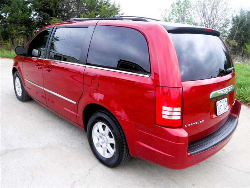 Chrysler Town & Country Touring 2010