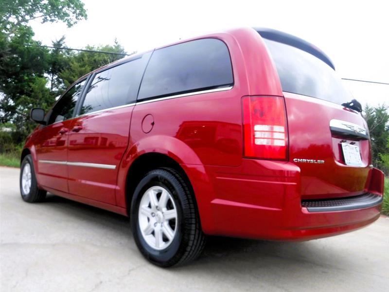 Chrysler Town & Country Touring 2010