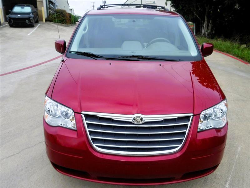 Chrysler Town & Country Touring 2010