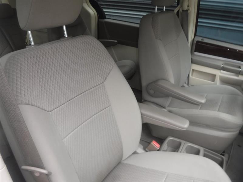 Chrysler Town & Country Touring 2010