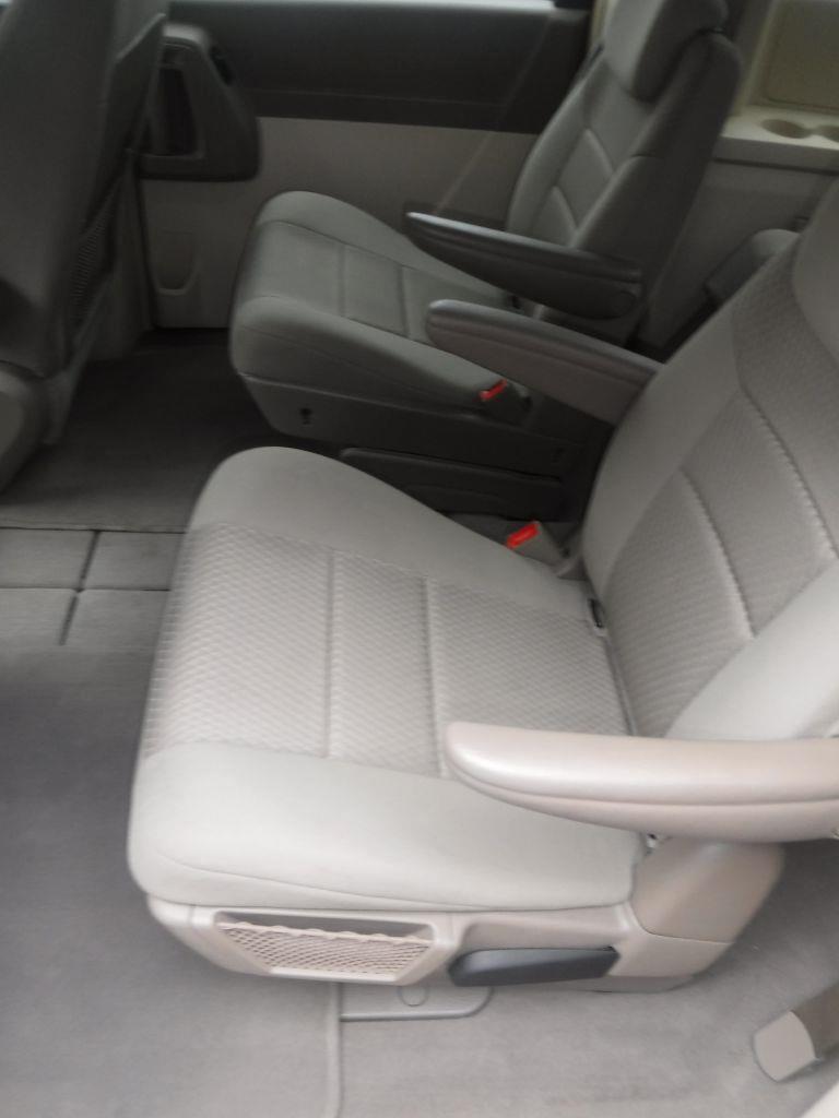 Chrysler Town & Country Touring 2010