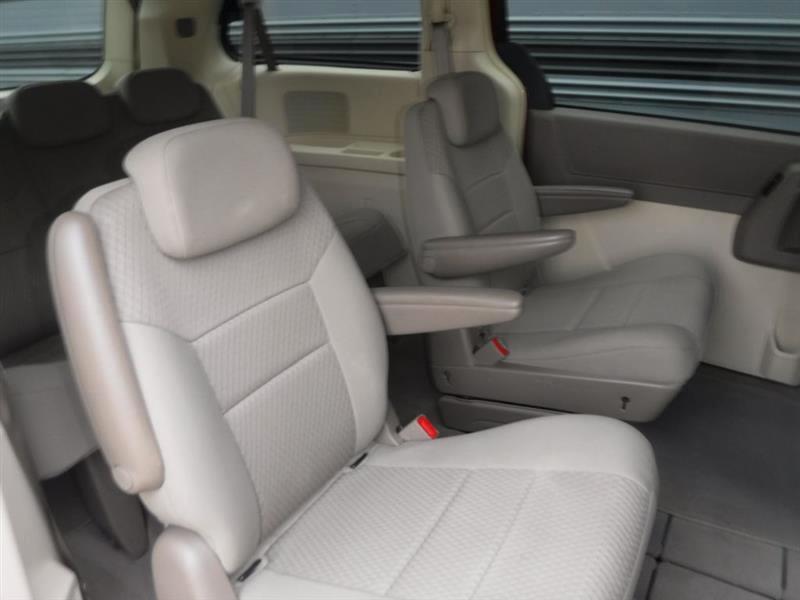 Chrysler Town & Country Touring 2010