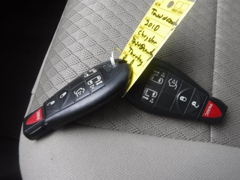 Chrysler Town & Country Touring 2010