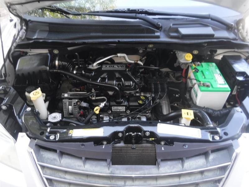 Chrysler Town & Country Touring 2009