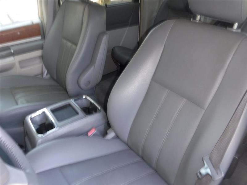 Chrysler Town & Country Touring 2009