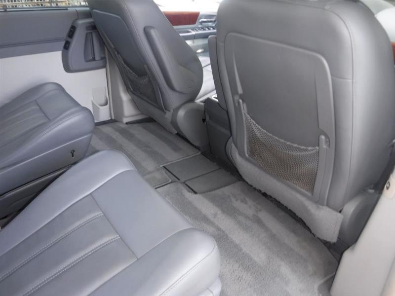 Chrysler Town & Country Touring 2009
