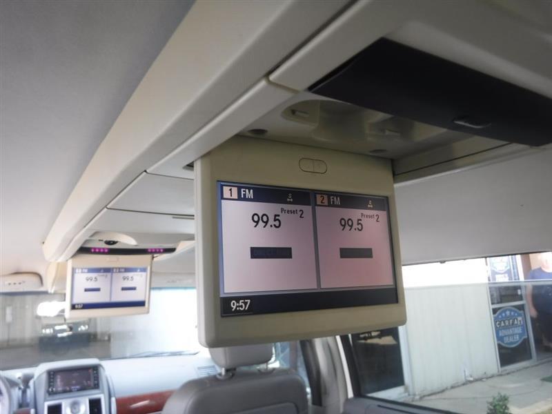 Chrysler Town & Country Touring 2009