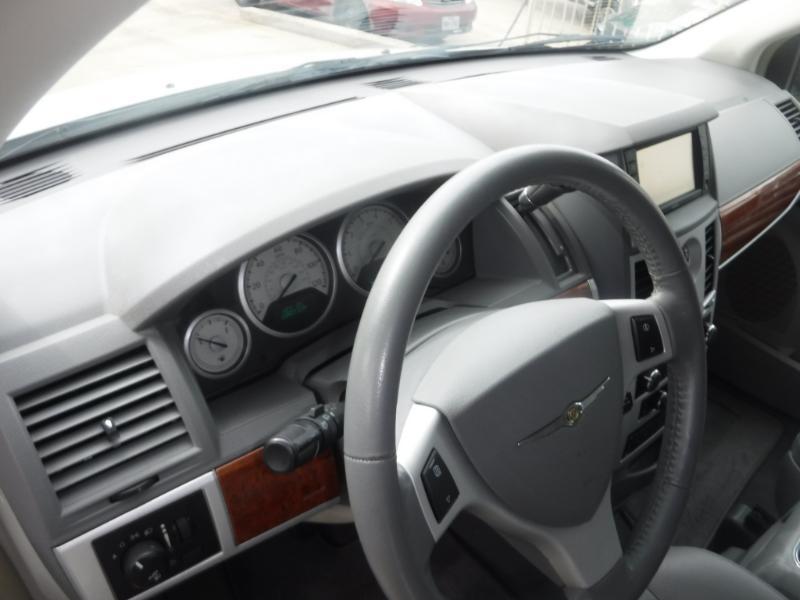 Chrysler Town & Country Touring 2009