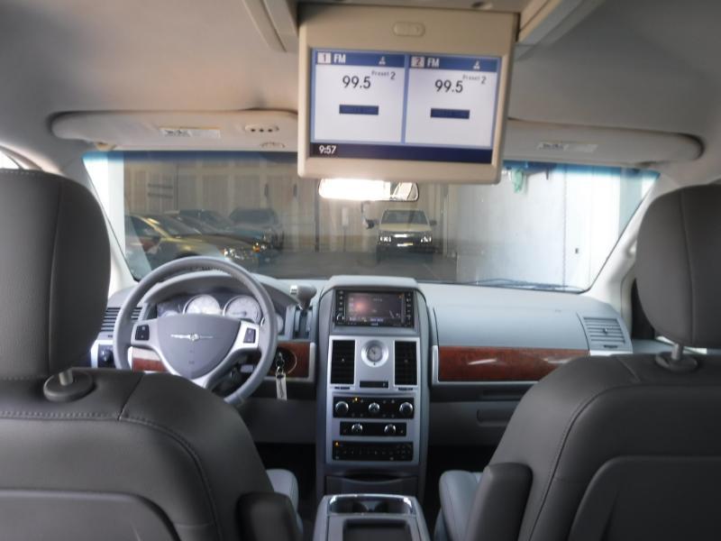 Chrysler Town & Country Touring 2009