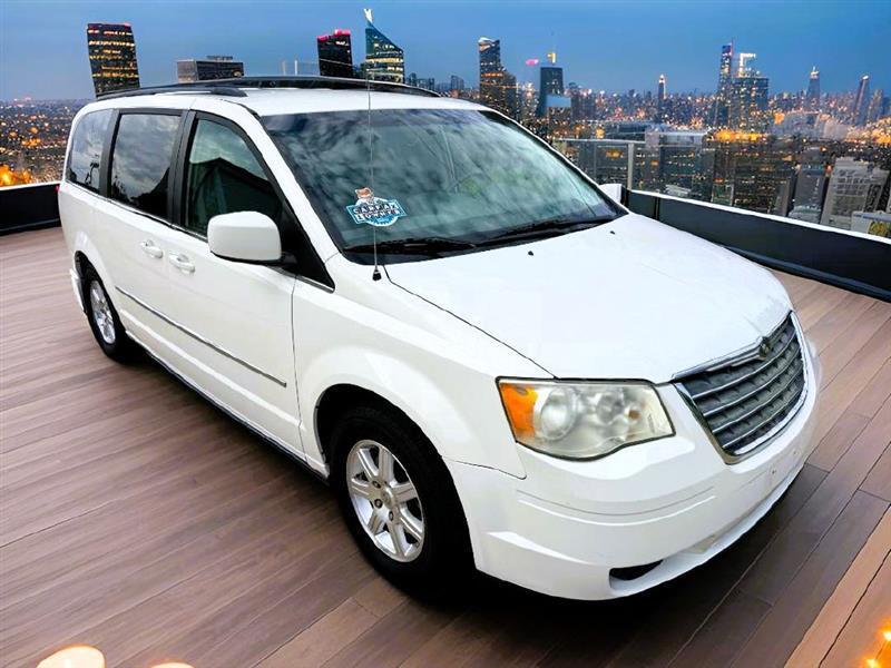 2009 Chrysler Town & Country Touring