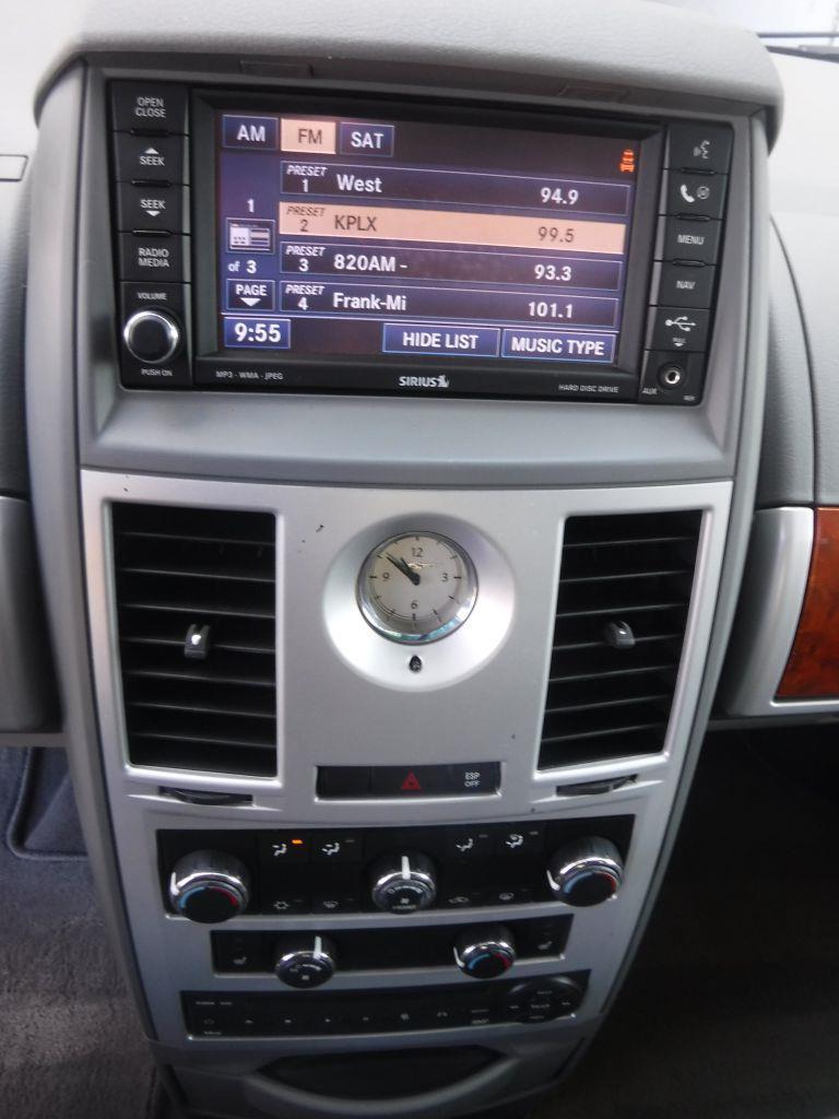 Chrysler Town & Country Touring 2009