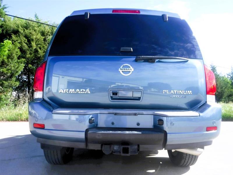 Nissan Armada Platinum 2WD 2011