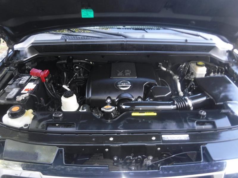 Nissan Armada Platinum 2WD 2011