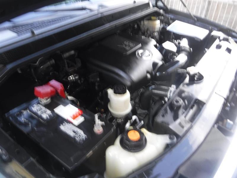 Nissan Armada Platinum 2WD 2011