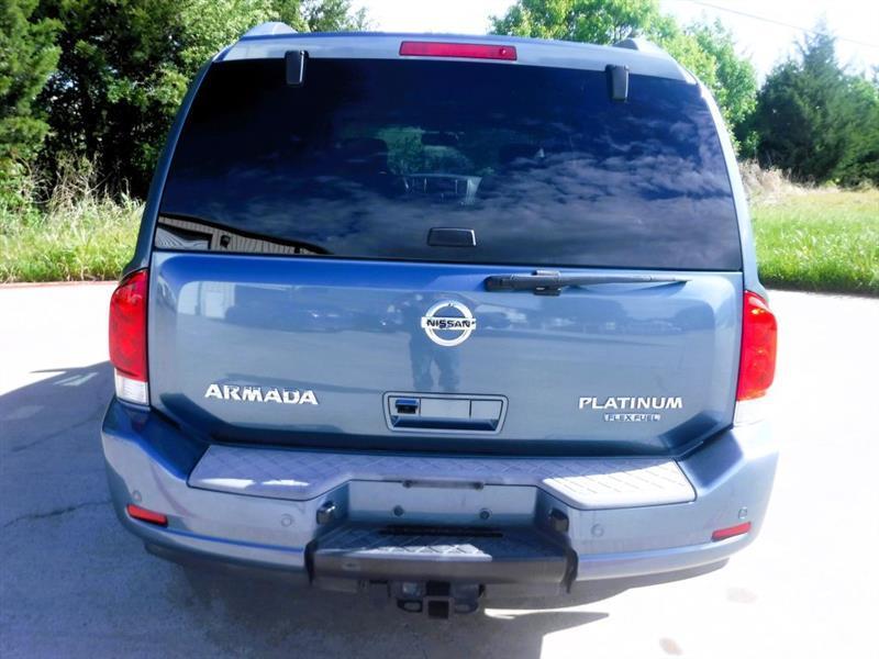 Nissan Armada Platinum 2WD 2011