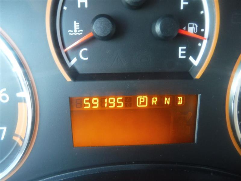 Nissan Armada Platinum 2WD 2011