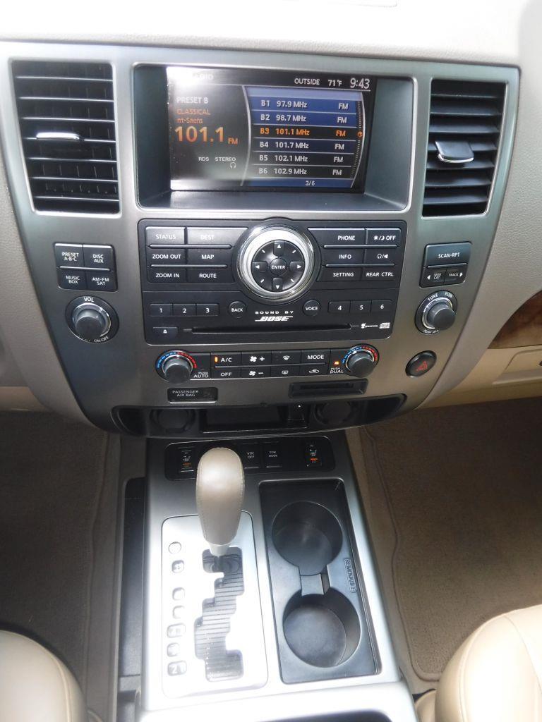 Nissan Armada Platinum 2WD 2011