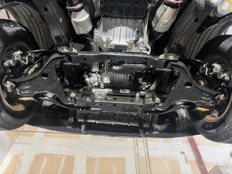 Nissan Armada Platinum 2WD 2011