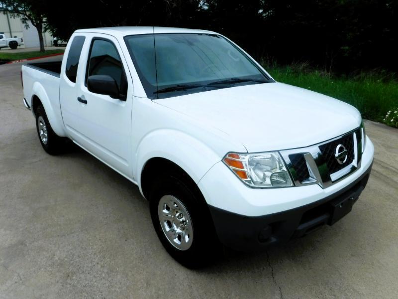 Nissan Frontier SV King Cab I4 2016