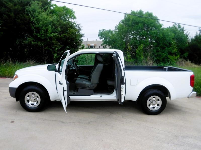 Nissan Frontier SV King Cab I4 2016