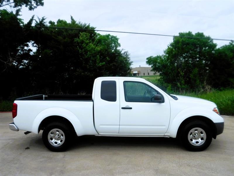 Nissan Frontier SV King Cab I4 2016