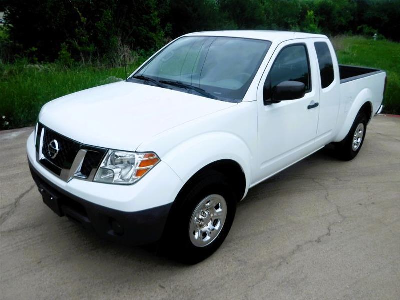 Nissan Frontier SV King Cab I4 2016