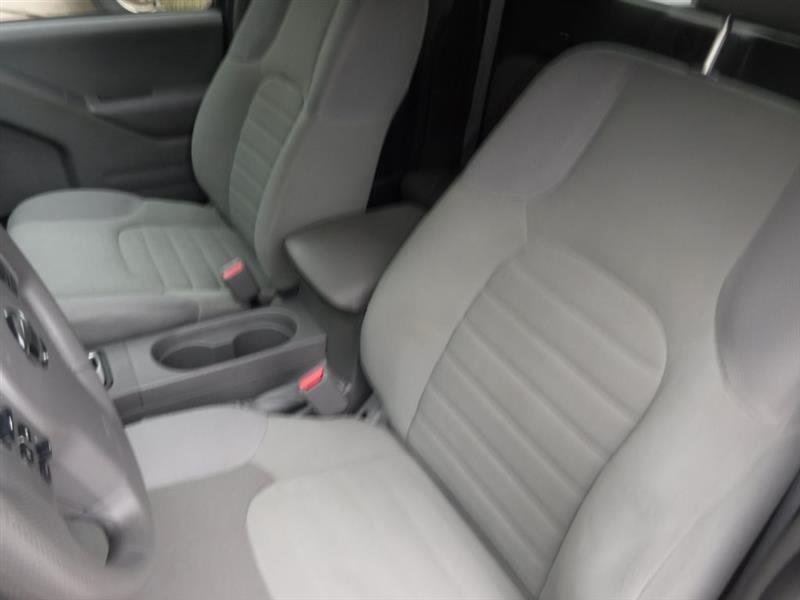 Nissan Frontier SV King Cab I4 2016