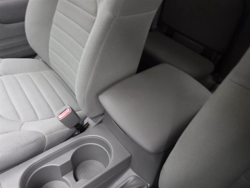 Nissan Frontier SV King Cab I4 2016