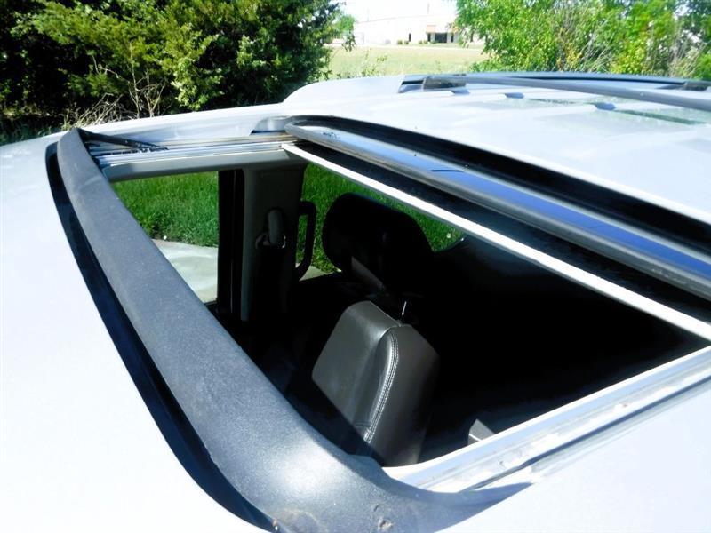 Cadillac Escalade AWD Luxury 2011