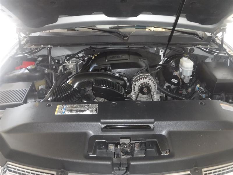 Cadillac Escalade AWD Luxury 2011