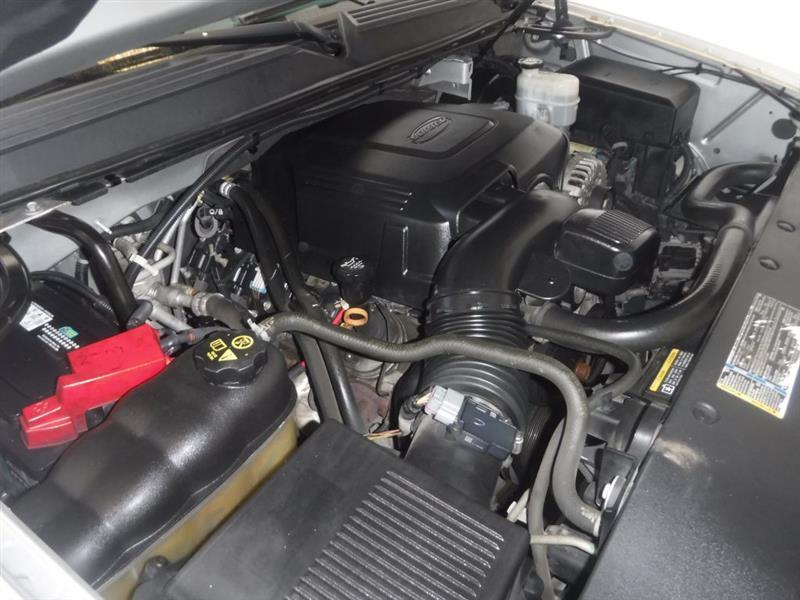 Cadillac Escalade AWD Luxury 2011