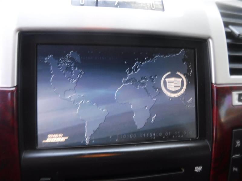 Cadillac Escalade AWD Luxury 2011