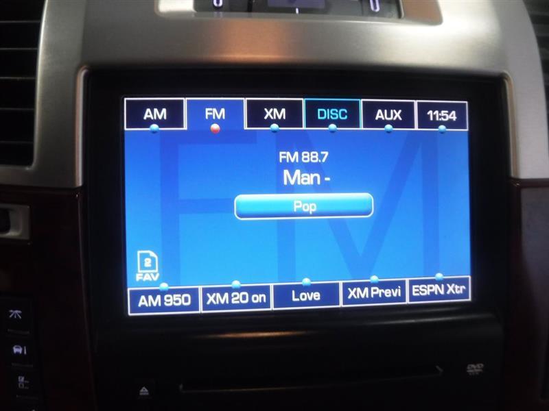 Cadillac Escalade AWD Luxury 2011