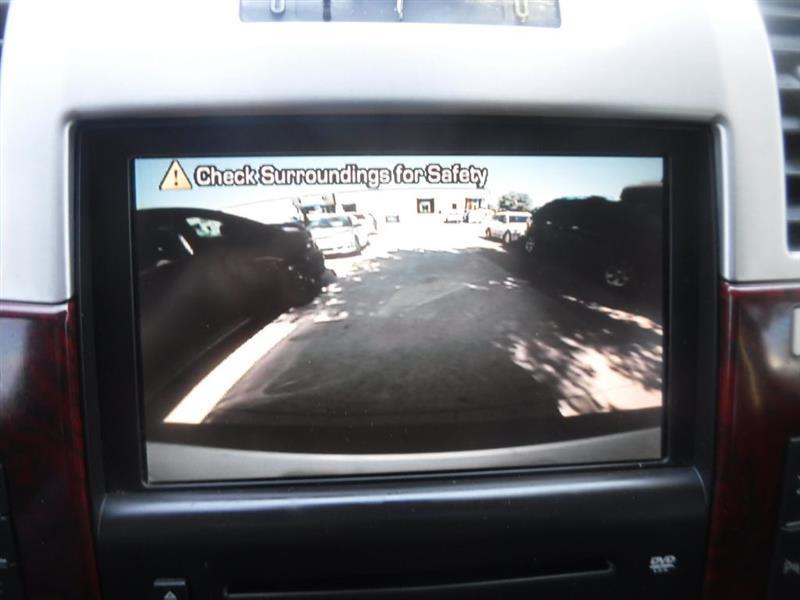 Cadillac Escalade AWD Luxury 2011