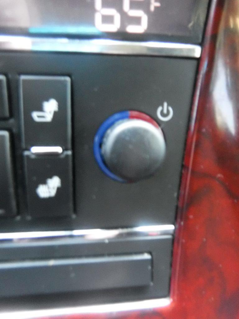 Cadillac Escalade AWD Luxury 2011