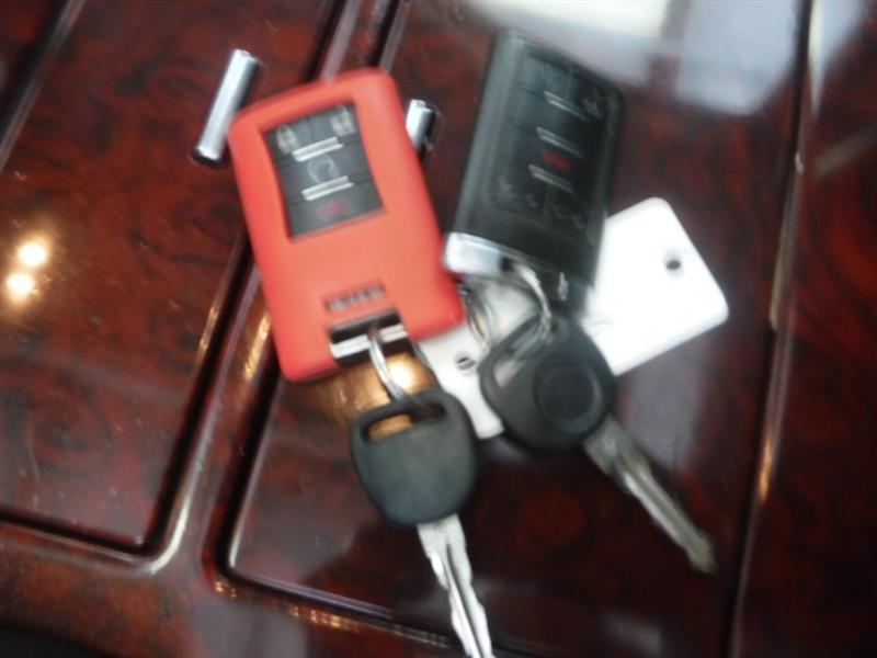 Cadillac Escalade AWD Luxury 2011