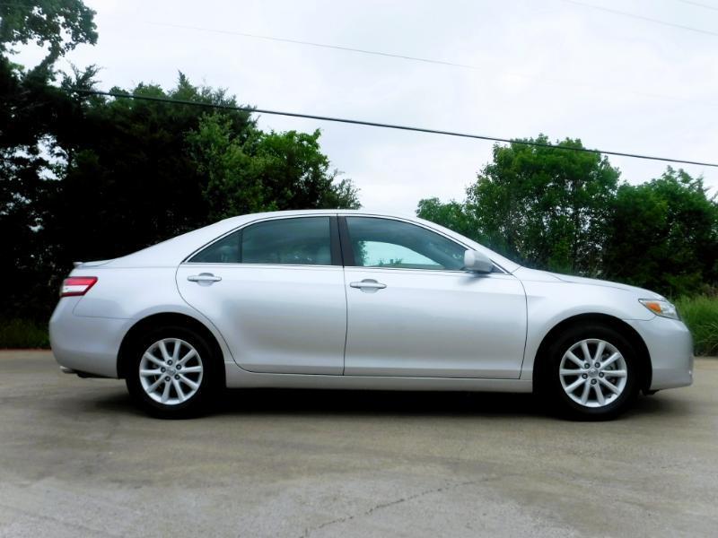Toyota Camry XLE 2011