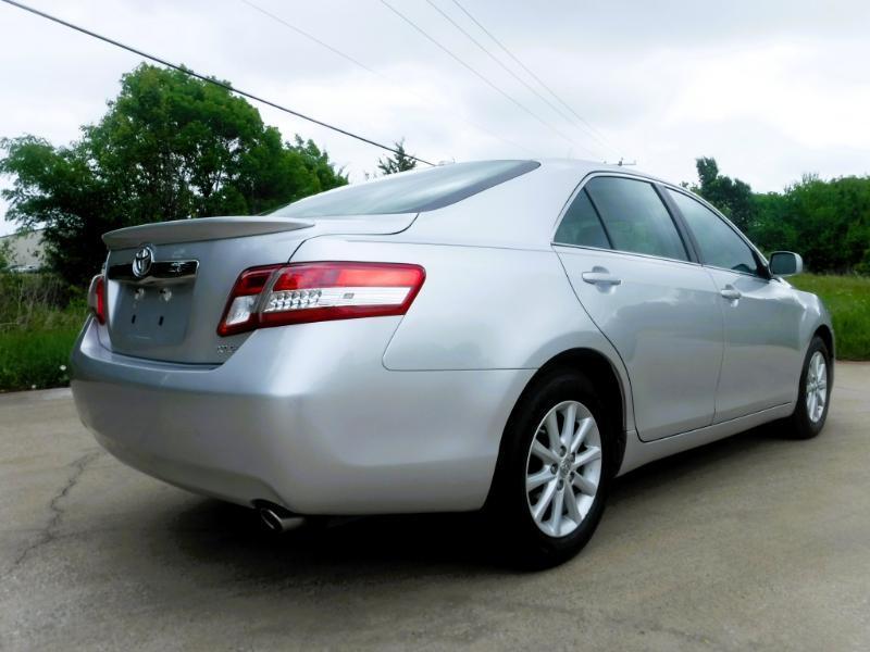 Toyota Camry XLE 2011