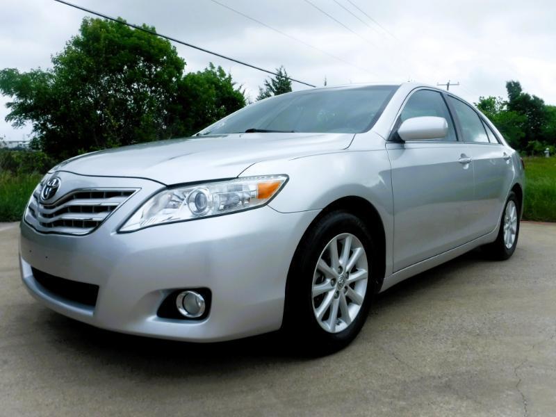 Toyota Camry XLE 2011