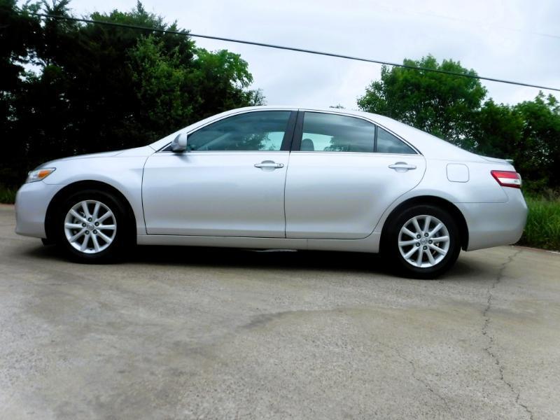 Toyota Camry XLE 2011
