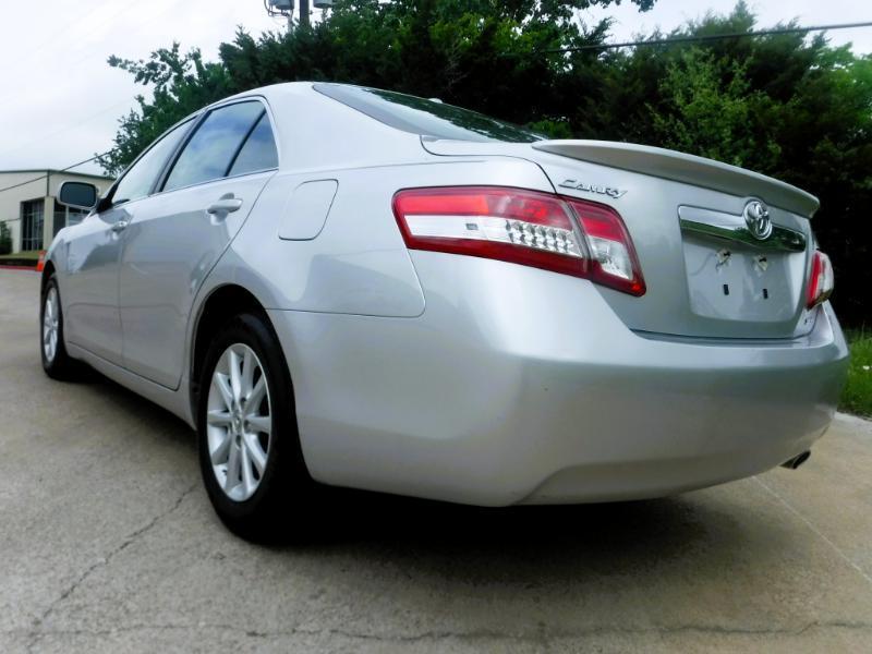 Toyota Camry XLE 2011