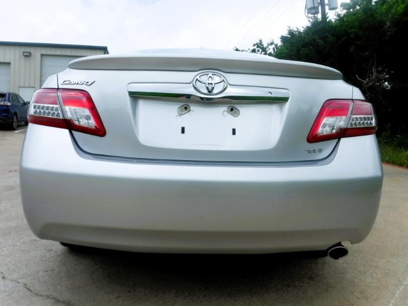 Toyota Camry XLE 2011