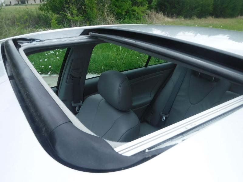 Toyota Camry XLE 2011